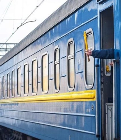 Укрзалізниця запускає потяг зі Львова до Коломиї