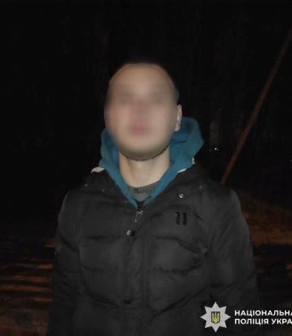 У Львові затримали 19-річного хлопця, який погрожував продавчині пістолетом