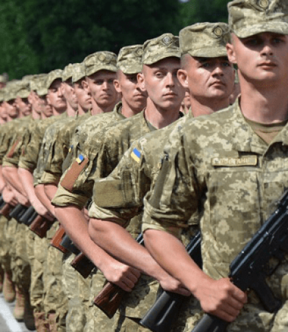 В Україні пропонують надати відстрочку від призову українцям, які втратили родичів через війну