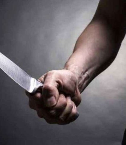 У Золочівському районі затримали чоловіка, який вбив кухонним ножем односельчанина