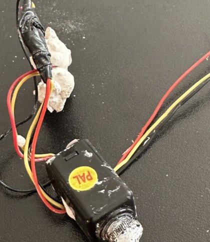 Під час ремонту в кабінеті голови Шевченківської РВА знайшли “прослушку”