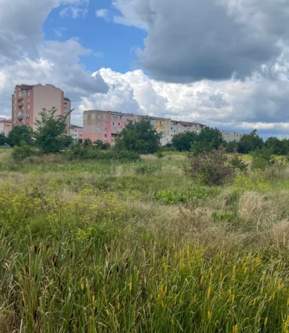 У Жовкві за 1,6 млн грн продали ділянку під паркінг