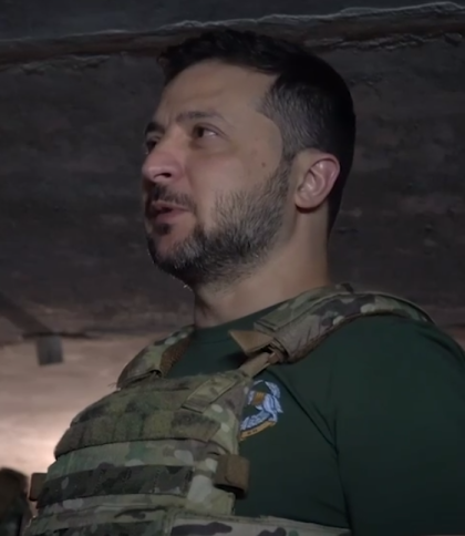 Зеленський приїхав на позиції ССО під Бахмутом (відео)