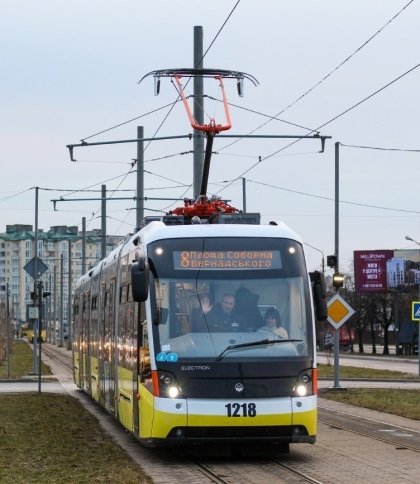 У Львові пасажир трамвая вибив зуби контролеру