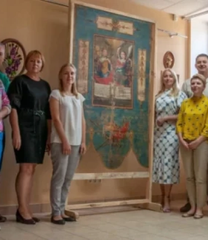 Львівські реставратори дали друге життя стародавній хоругві на Рівненщині