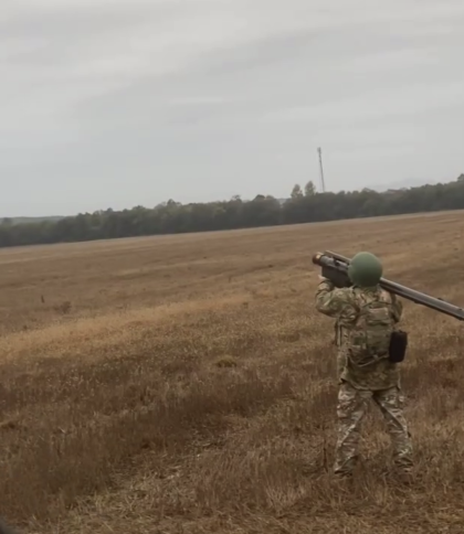 Військові показали відео, як збили ворожий дрон із ПЗРК на західному напрямку