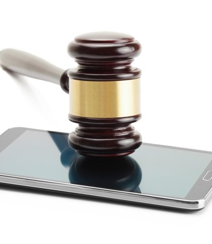 Суд у смартфоні:  українцям анонсували мобільний застосунок є-Суд