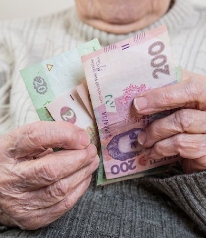 З 1 липня особам, які втратили працездатність, перерахують пенсії: на скільки зростуть виплати