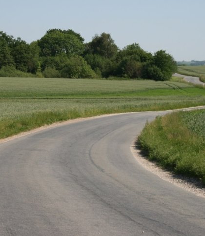 Українців закликають знищувати ворожі позначки на дорогах