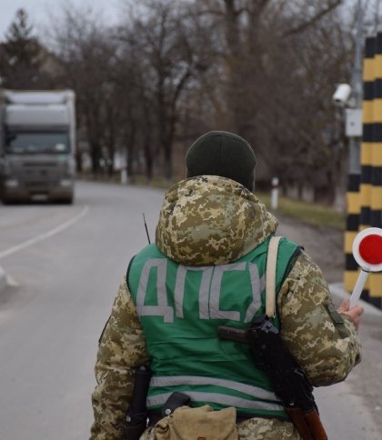 Де найлегше проїхати кордон України: ситуація на 9 квітня