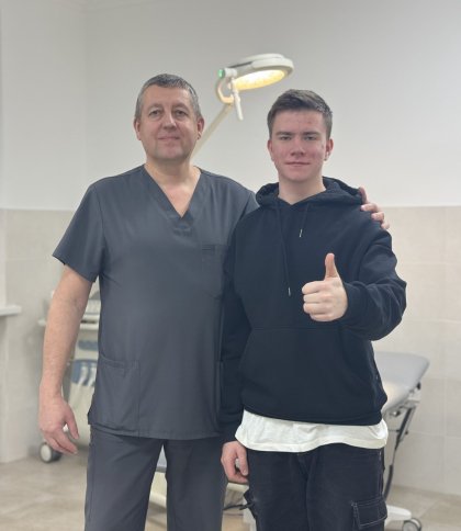 Підлітку зі Львова відновили палець після глибокого порізу під час шинкування капусти