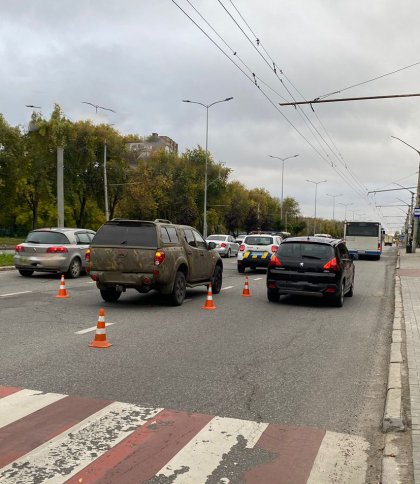 У Львові автомобіль збив 19-річну дівчину