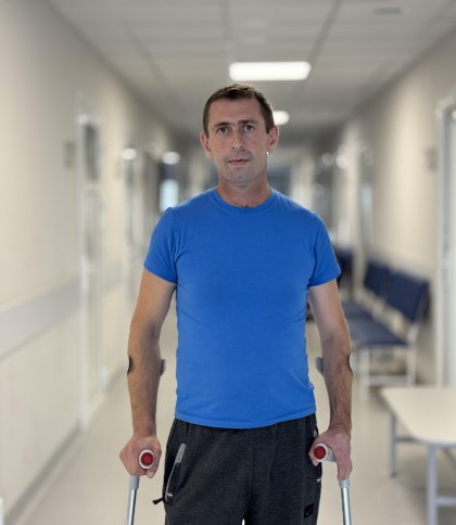 Ногу розтрощило уламками дрона: у Львові медики врятували військового від ампутації