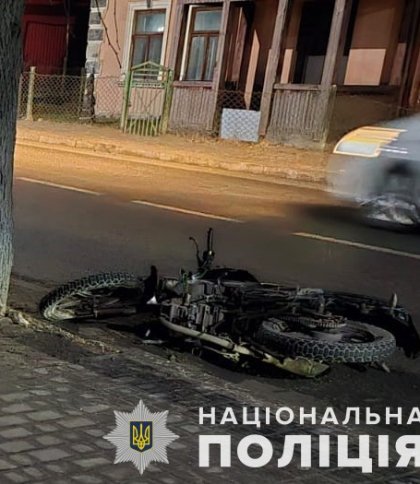 На Львівщині 19-річний мотоцикліст збив жінку: обоє у лікарні