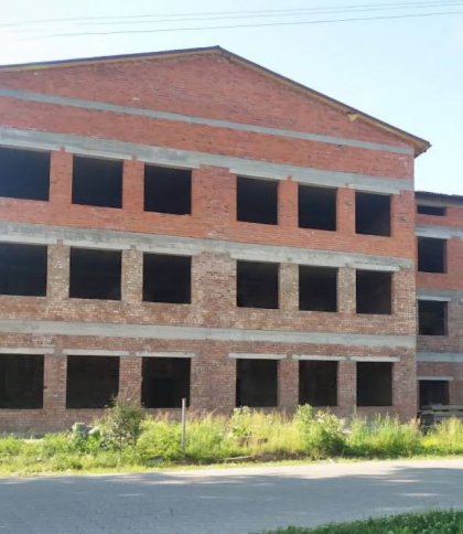 На Львівщині 11-класника засудили після конфлікту у недобудованій школі