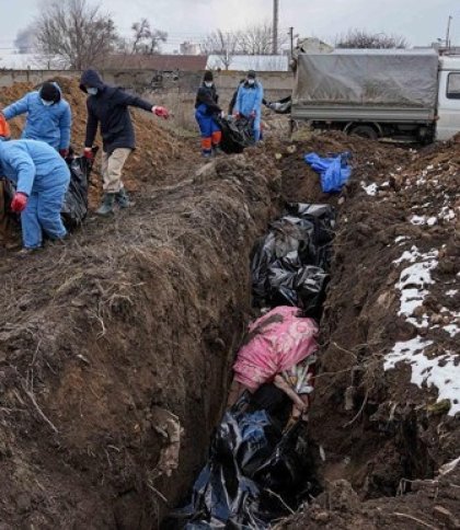 У Маріуполі запрацювали російські мобільні крематорії: спалюють тіла закатованих містян