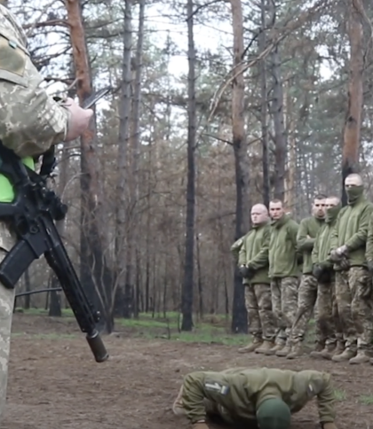 Морській піхотинці показали кадри підготовки добровольців проєкту “Контракт 18-24”