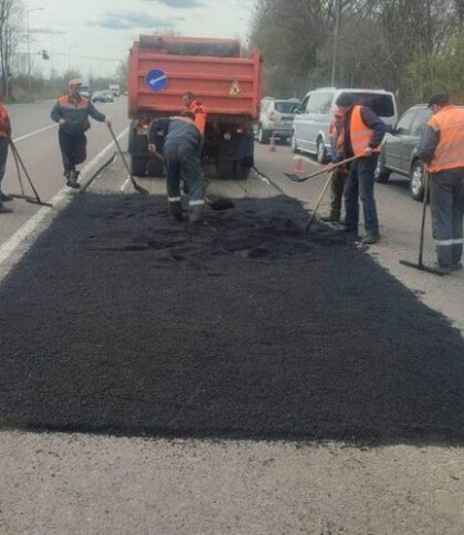 У міськраді розповіли скільки тисяч метрів доріг відремонтували з початку року