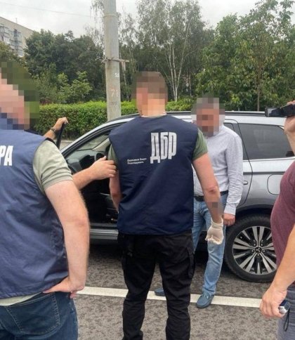 У Львові затримали на хабарі чиновника райвідділу юстиції