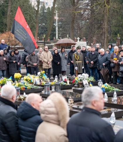 На Личаківському кладовищі вшанували героїв Небесної сотні