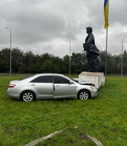 У Шептицькому водій Toyota раптово помер за кермом і вчинив ДТП