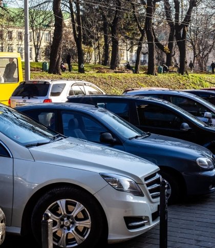 Нові майданчики паркування у Львові: коли та де їх облаштують