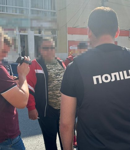 На Львівщині на хабарі затримано працівника військкомату