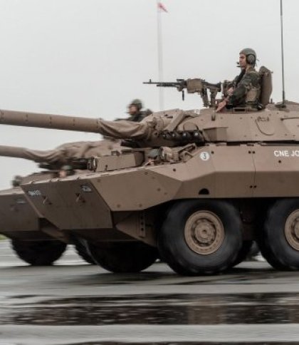 Франція передасть Україні десятки бронемашин і легких танків