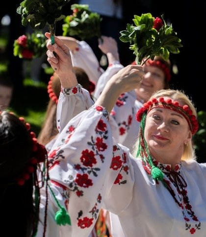 Як у Львові відзначали День вишиванки: фоторепортаж з центру міста