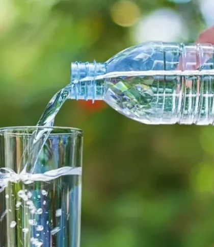 Двох львівських виробників води оштрафували за неправдиву інформацію на етикетках