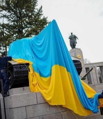 Влада Берліну дозволила українську символіку на "День Перемоги" лише на 1 годину