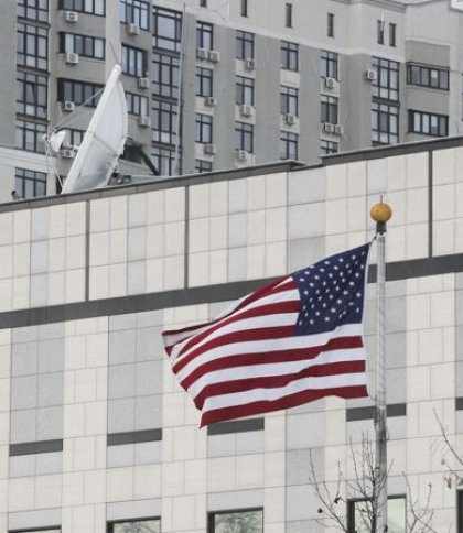 Посольство США закликає американців покинути Україну через загрозу ракетних ударів