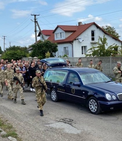 "Я знав, за що борюсь, я знав, за що загину…": у Стрийській громаді прощалися із загиблим воїном