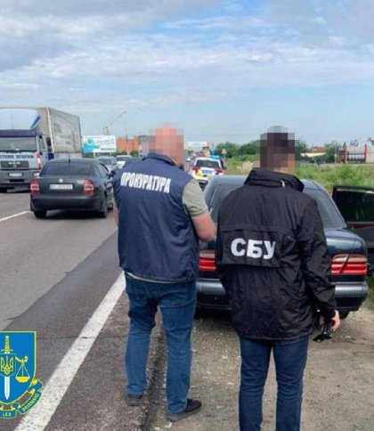 У Львові затримали злочинну групу, яка за 6 тис. доларів, помагала чоловікам втекти з України