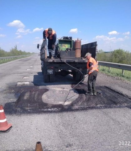 Дорожники почали ремонтувати об'їзну Городка