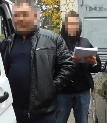 На Львівщині викрили держреєстратора та ексдиректора агрофірми на привласненні 16 ділянок