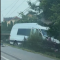 У селищі біля Городка 20-річний водій на Mercedes врізався у паркани та електроопору