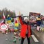 Українські активісти перестають блокувати російські фури на кордоні