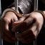 Учасника банди у Львові ув’язнили за підпоювання та обкрадання людей у скверах і готелях