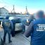 Мешканці Львівщини в змові з правоохоронцем та військовим обікрали двох ухилянтів