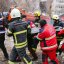 Рятувальники шукають людей під завалами багатоповерхівки в Одесі, частина якої обвалилася після російської атаки, 2 березня 2024, фото ДСНС