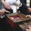 У селі на Львівщині чоловік розбив вікно церкви та викрав скриньки для пожертв