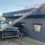 У Львові пʼяний водій Mitsubishi вʼїхав у стовп та пошкодив шиномонтаж