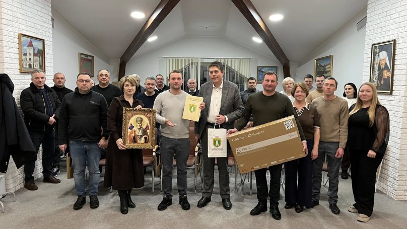 У Пустомитах купили квартиру двом братам, позбавленим батьківського піклування – 01