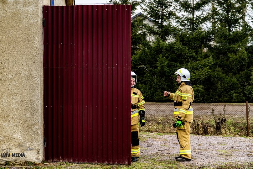 Швидше за професійних рятувальників: хто такі пожежники-добровольці та як вони працюють на Львівщині – 04