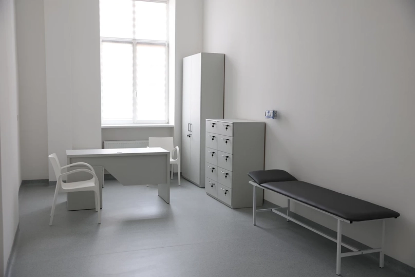 У Львівській обласній психіатричній лікарні реконструювали головний корпус – 03