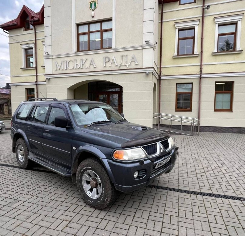 Громади Львівщини передали дрони, пікапи та знаряддя для ЗСУ – 03