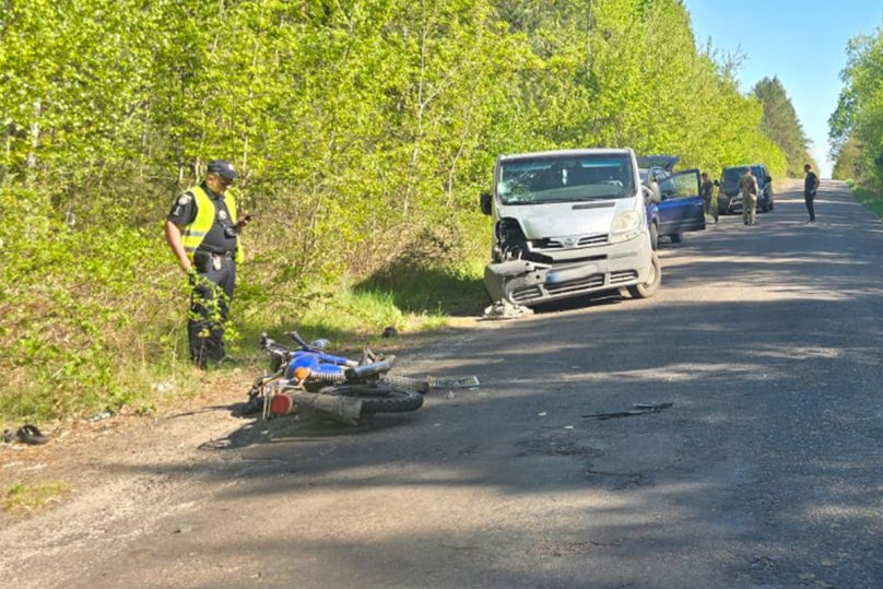 П’яний мотоцикліст потрапив до лікарні через ДТП у Шептицькому районі – 01