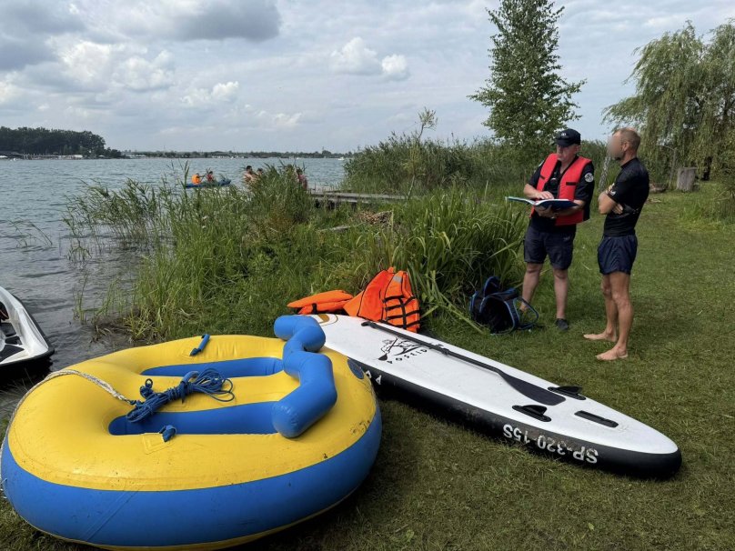 На водоймах Львівщини оштрафували власників водного транспорту – 01