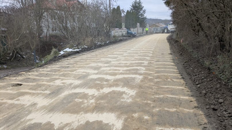 У селі біля Львова відремонтують дорогу за понад 200 тис. євро – 01